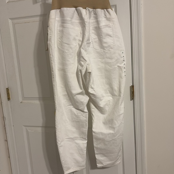 Motherhood Maternity White Jeans - Picture 4 of 5